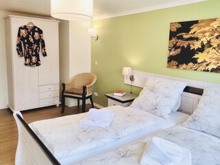 Schlafzimmer 3