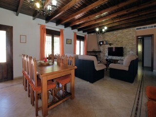 Villa Sayalonga Features 14