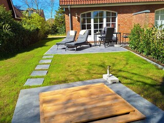 Sandkasten mit Terrasse