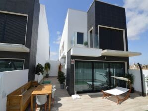 Holiday house Luxuriöses Ferienhaus mit privatem Pool - San Pedro del Pinatar - image1