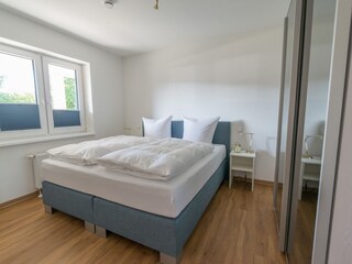Hochwertiges Boxspringbett in Komforthöhe