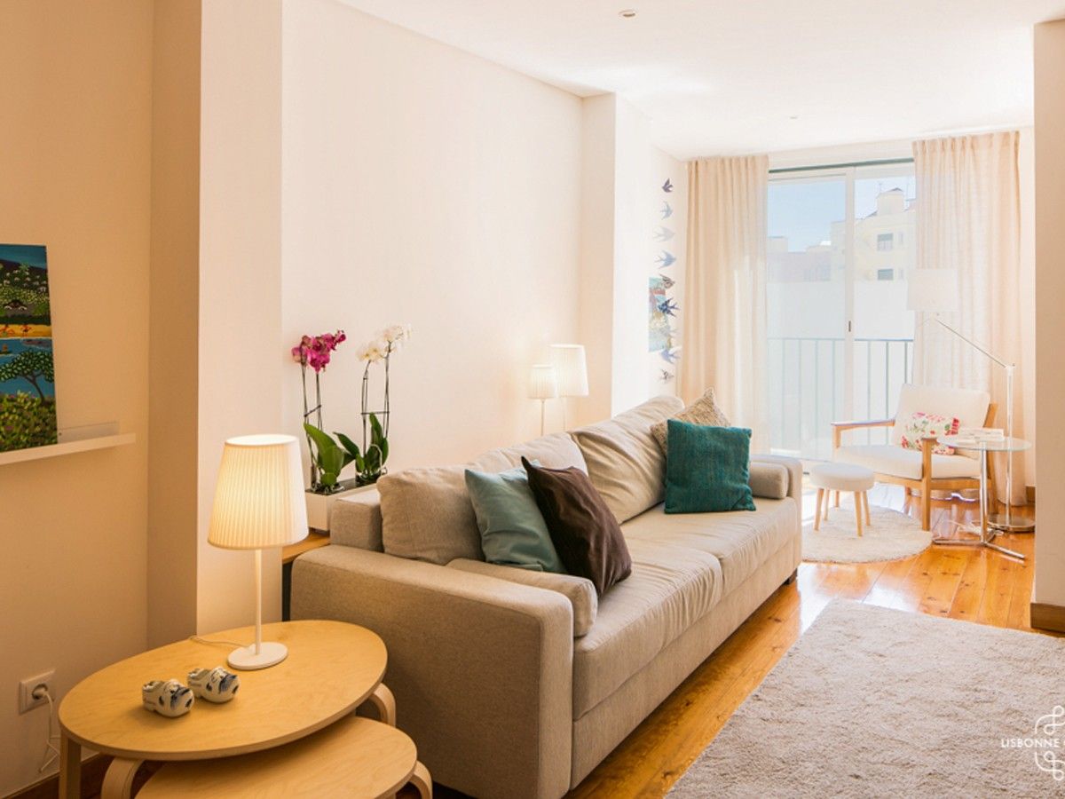 Holiday Apartment Ap 25 Spacious And Cosy Apartment In Graca District Lisbon Company Lisbonne Collection Lisbonne Collection