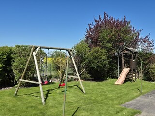 Spielgeräte im Garten