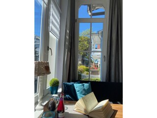 Sonnenplatz im Erker im Wohnzimmer