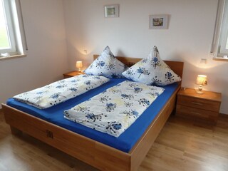 2 x gl. Schlafzimmer
