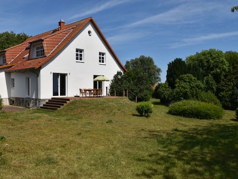 Ferienwohnung im Landhaus Rosengarten auf Rügen