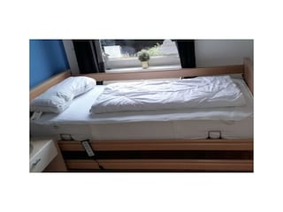 Pflegebett EG, Höhe (komplett, Kopf, Fuß) verstellbar