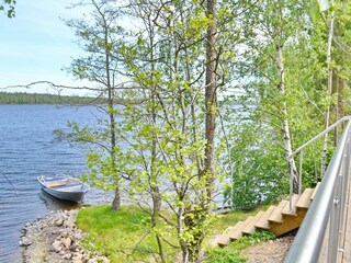 Treppe von der Veranda zum Boots- und Badeplatz