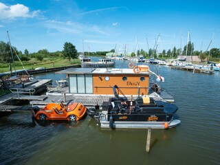 autoboot und pontonboot extra zu mieten