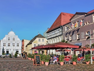 Restaurierte Fachwerk- und Giebelhäuser prägen das Bild
