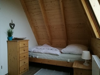 2. Schlafzimmer