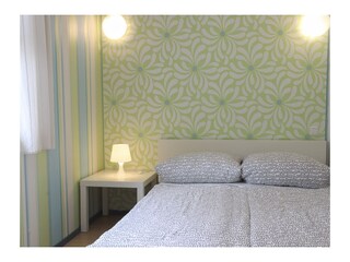 2. Schlafzimmer mit Doppelbett