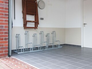 lockable garage for bikes