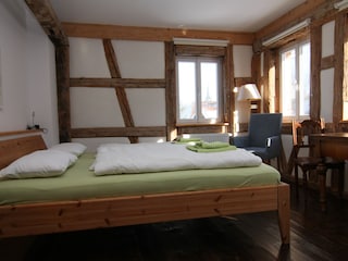 Schlafzimmer 1