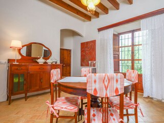 Villa Santa Maria del Camí Kenmerken 18