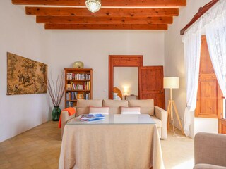 Villa Santa Maria del Camí Kenmerken 23