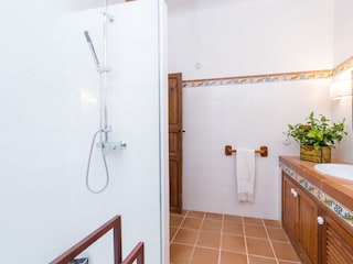 Villa Santa Maria del Camí Ausstattung 33