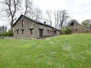 Ruim vakantiehuis in Houffalize met tuin - Houffalize - image1