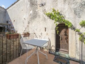 Ferienhaus Schöne Ferienwohnung in Stilo mit Swimmingpool - Monasterace - image1