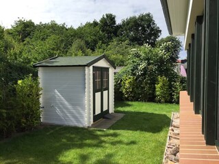 Gartenhaus zum Unterstellen für Fahrräder, Kinderwagen