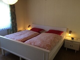 Schlafzimmer 2