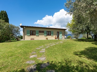 Villa Camaiore Outdoor Recording 3