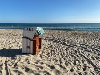 eigener Strandkorb am Meer