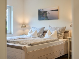 Blick ins 1. Schlafzimmer