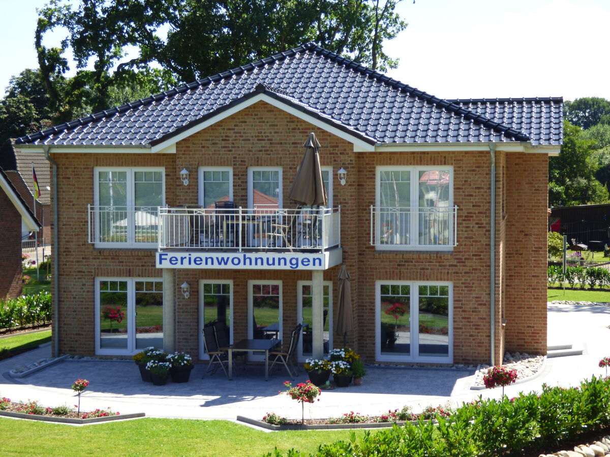Ferienwohnung Schiffsdeck, Villa Kanalblick, Oldenbüttel, Firma Villa
