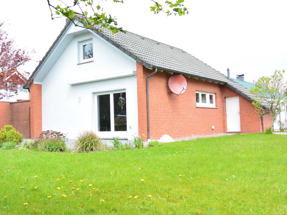 Ferienhaus Haus Garten II, Nordseeheilbad Norddeich - Firma FeWo ... Ferienhaus Haus Garten II, Nordseeheilbad Norddeich - Firma FeWo ...