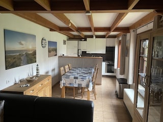 Esszimmer und neue Küche (2025)