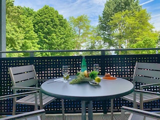 Strandpalais Ferienwohnung 12 - einer von zwei Balkonen