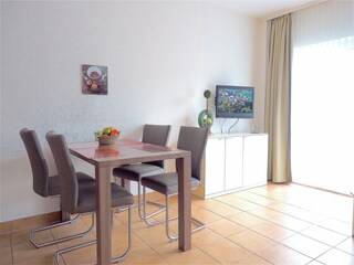 Strandpalais Ferienwohnung 13 - Essbereich