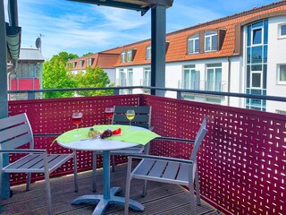 Strandpalais Ferienwohnung 15 - möblierter Balkon