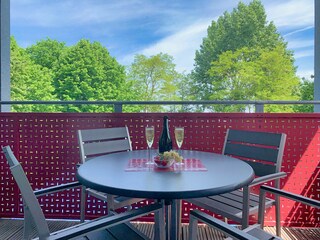 Strandpalais Ferienwohnung 17 - möblierter Balkon