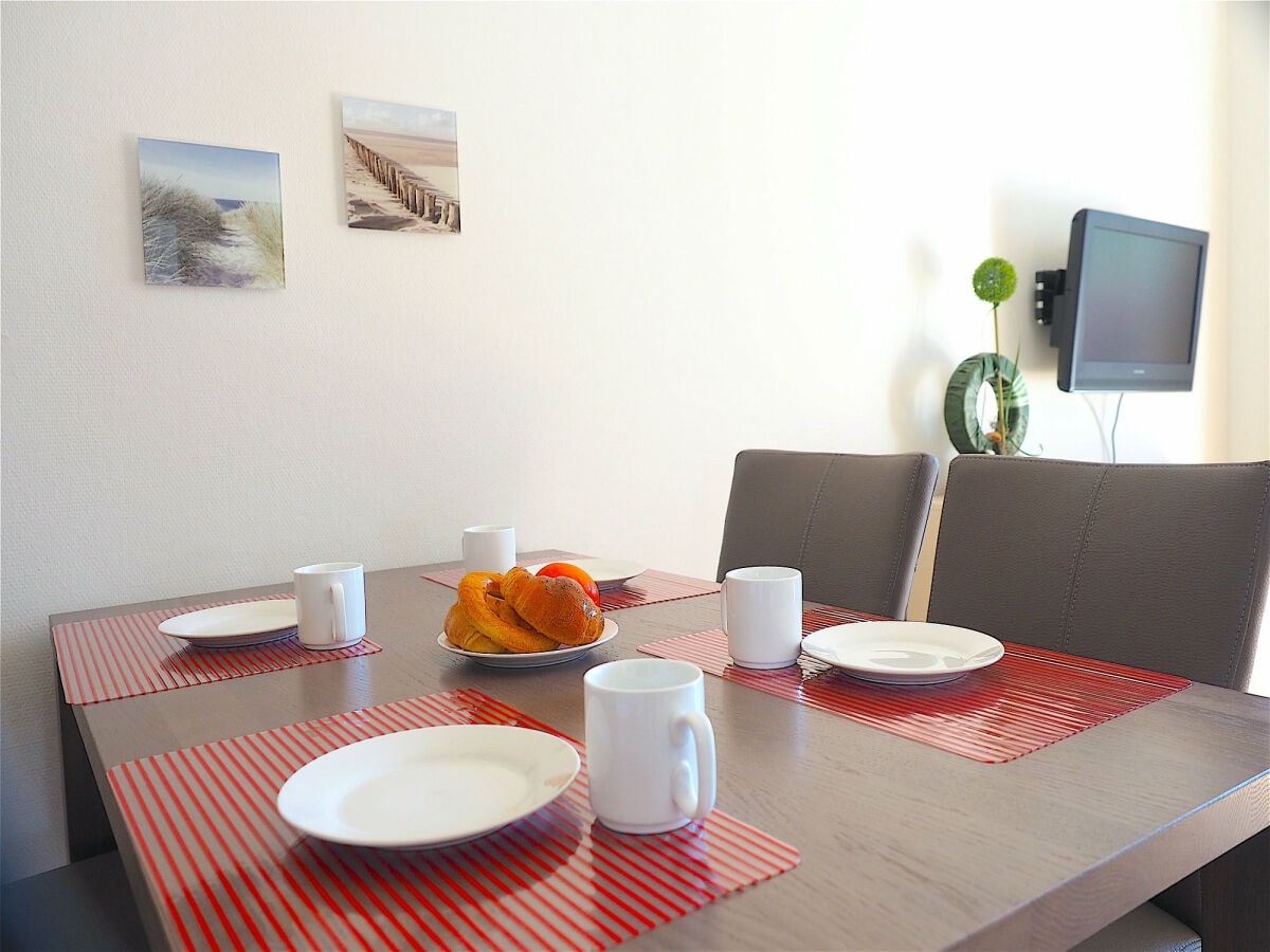 Strandpalais Ferienwohnung 17 - Essbereich