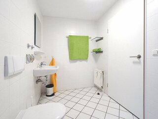 Strandpalais Ferienwohnung 21 - Duschbad