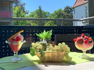 Strandpalais Ferienwohnung 31 - möblierter Balkon