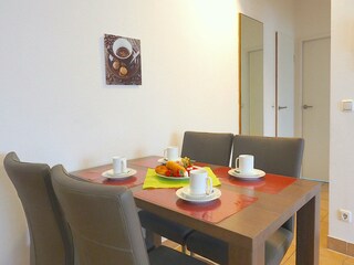 Strandpalais Ferienwohnung 31 - Essbereich