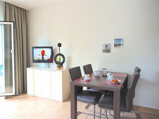 Strandpalais Ferienwohnung 32 - Essbereich