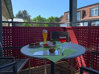 Strandpalais Ferienwohnung 35 - möblierter Balkon