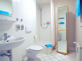 Strandpalais Ferienwohnung 42 - Duschbad