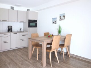 Residenz am Park, Ferienwohnung 04, Essbereich / Küche