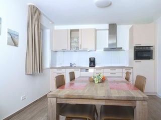 Weidenblick, Ferienwohnung 02, Essbereich und Küche