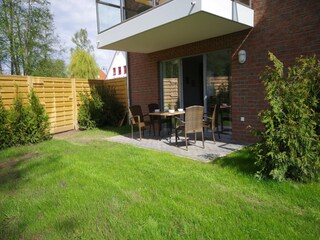 Weidenblick, Ferienwohnung 04, Terrasse Richtung Süden