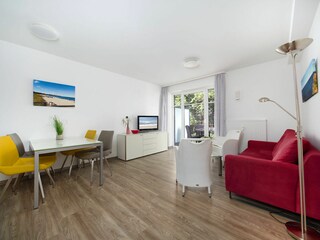 Meeresbrise, Ferienwohnung 04, Wohn- und Essbereich