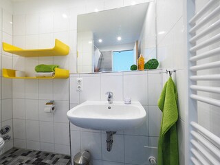 Meeresbrise, Ferienwohnung 04, Duschbad