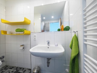 Meeresbrise, Ferienwohnung 05, Duschbad