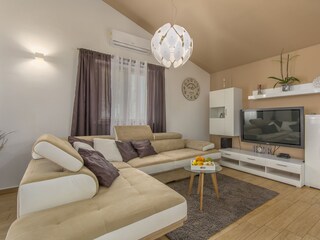 Villa Tinjan Caratteristiche 12