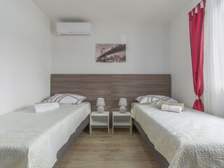 Villa Tinjan Caratteristiche 14